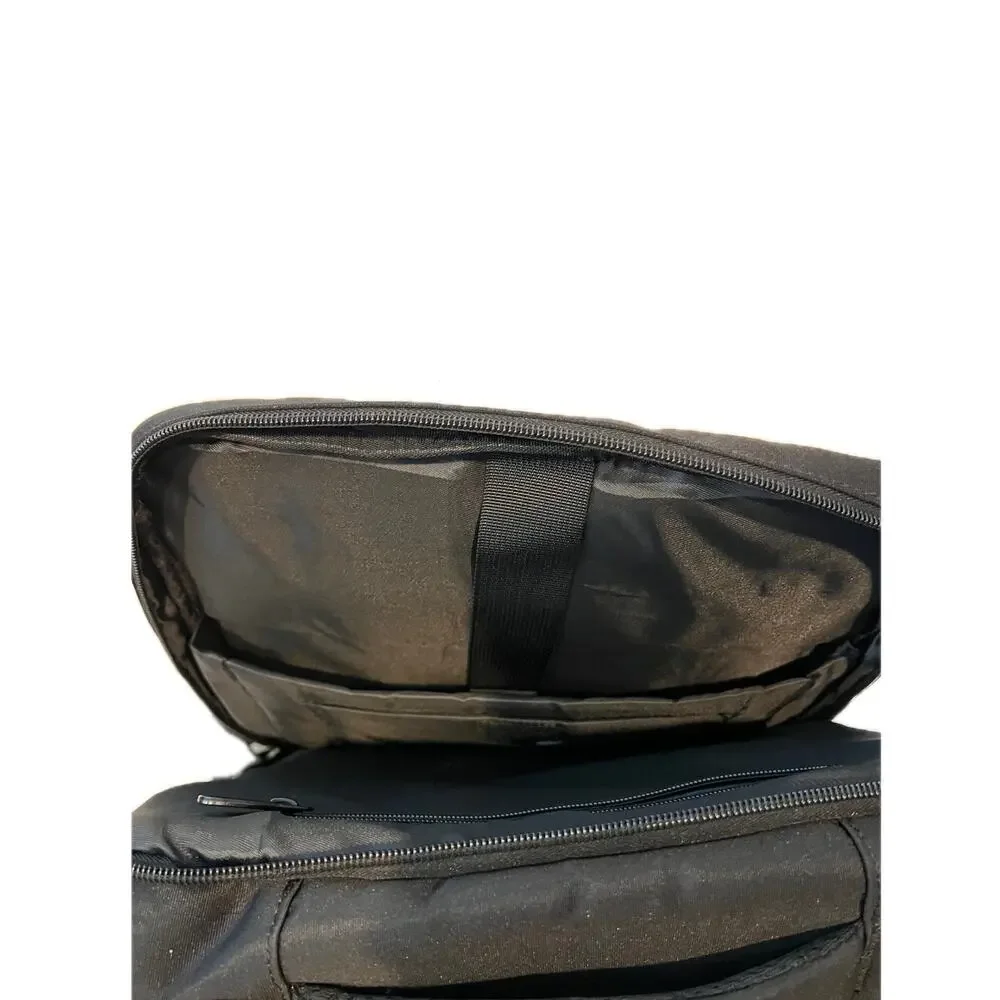 Coskyee padded clamshell